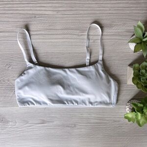 VS PINK relay square-neck sports bra size M EUC